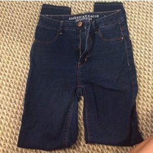 High-Waisted American Eagle Jean / Jegging